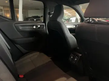 XC 40 Core 2WD *1. Hand *MwSt.