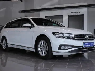 Passat Var 2.0 TDI Elegance  IQ-LIGHT KAMERA ACC