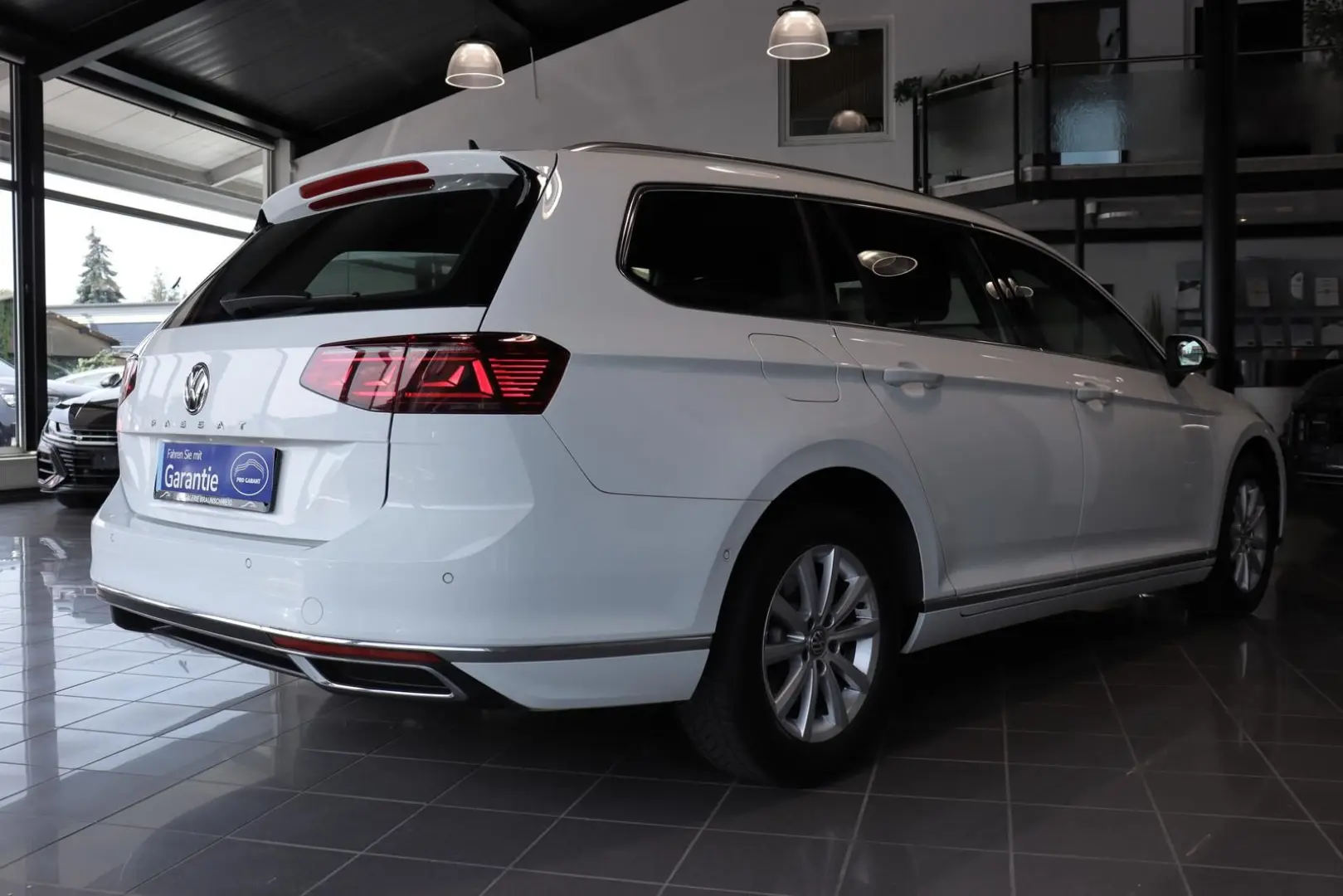 Passat Var 2.0 TDI Elegance *IQ-LIGHT*KAMERA*ACC