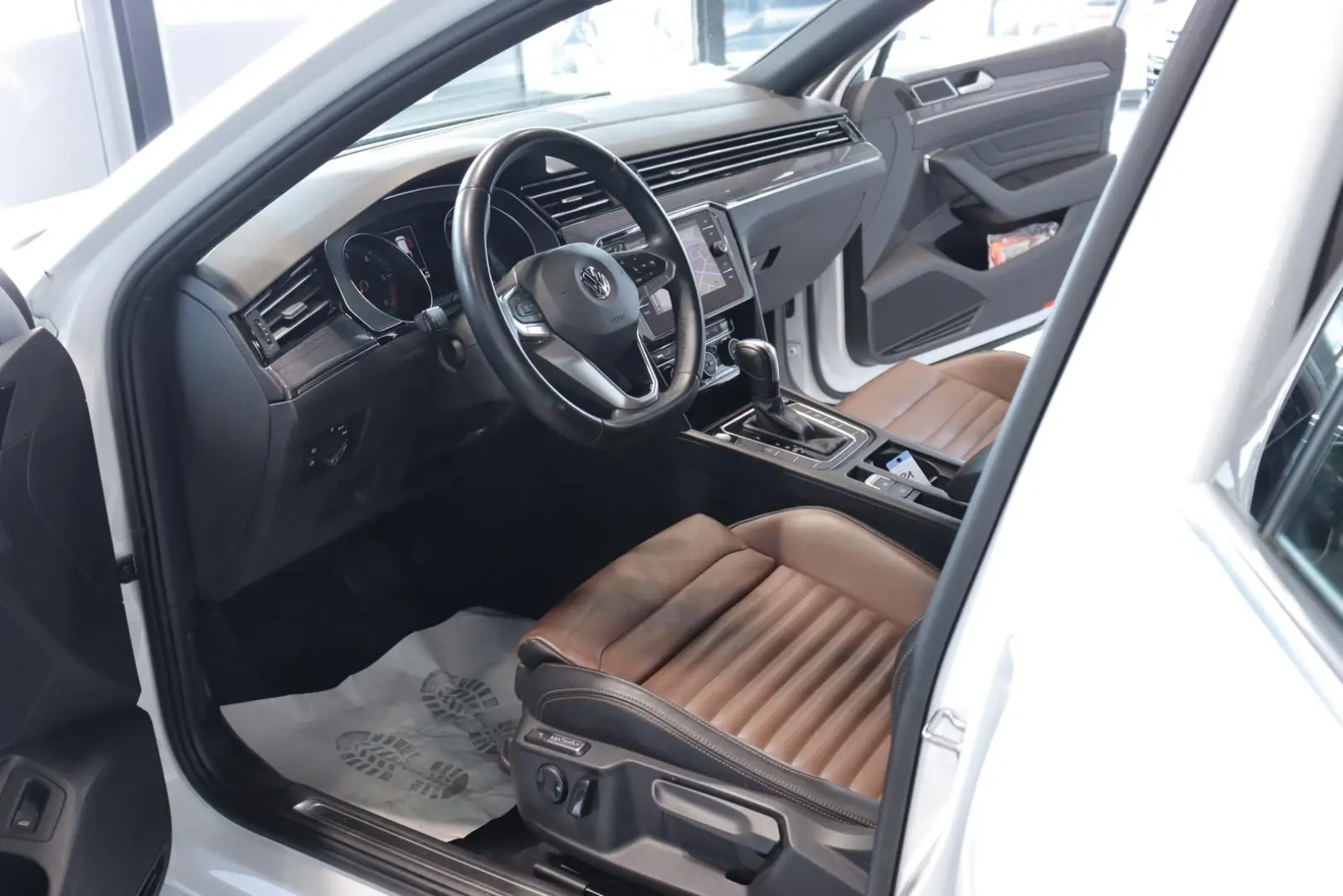 Passat Var 2.0 TDI Elegance *IQ-LIGHT*KAMERA*ACC