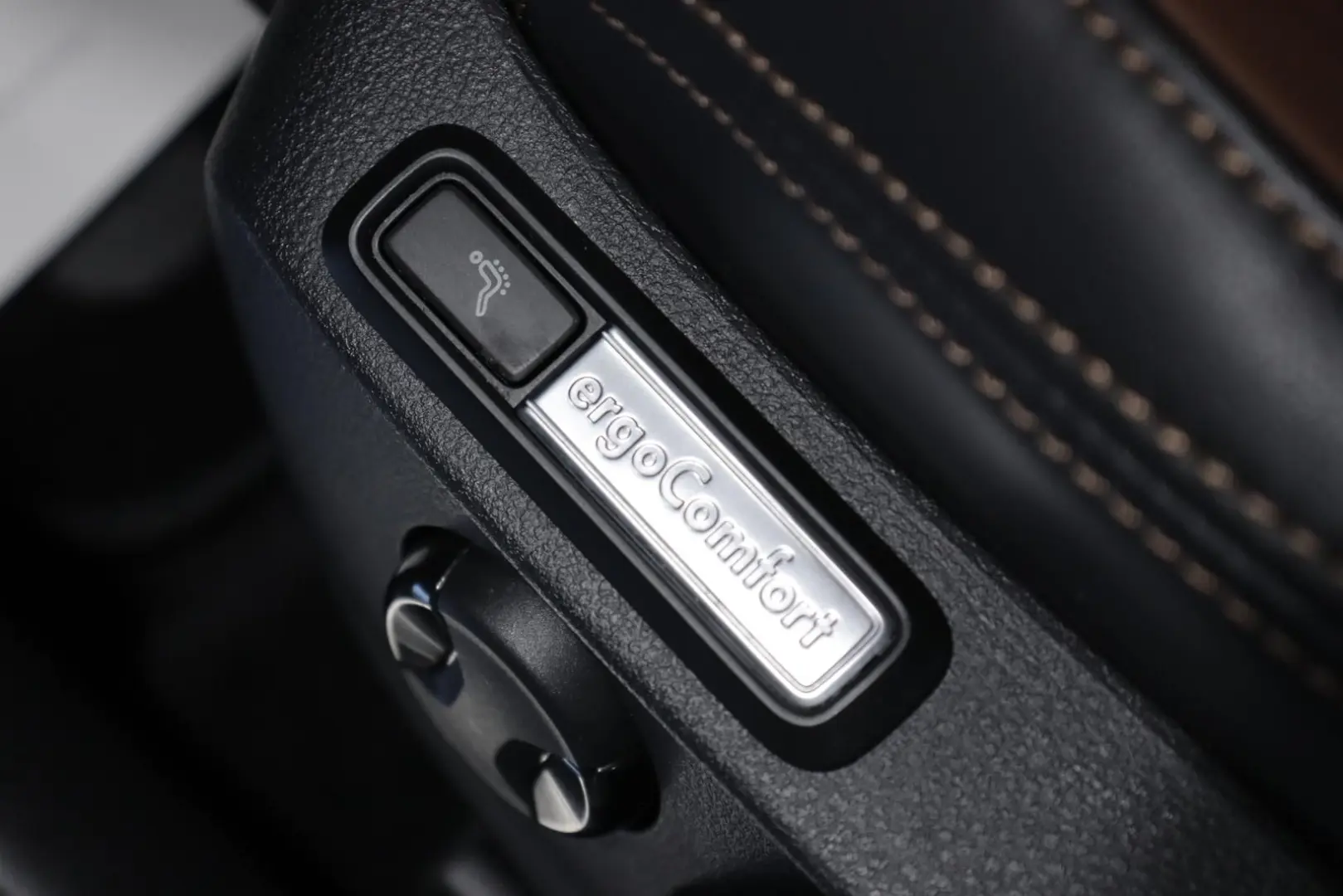 Passat Var 2.0 TDI Elegance *IQ-LIGHT*KAMERA*ACC