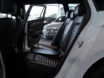 Passat Var 2.0 TDI Elegance *IQ-LIGHT*KAMERA*ACC