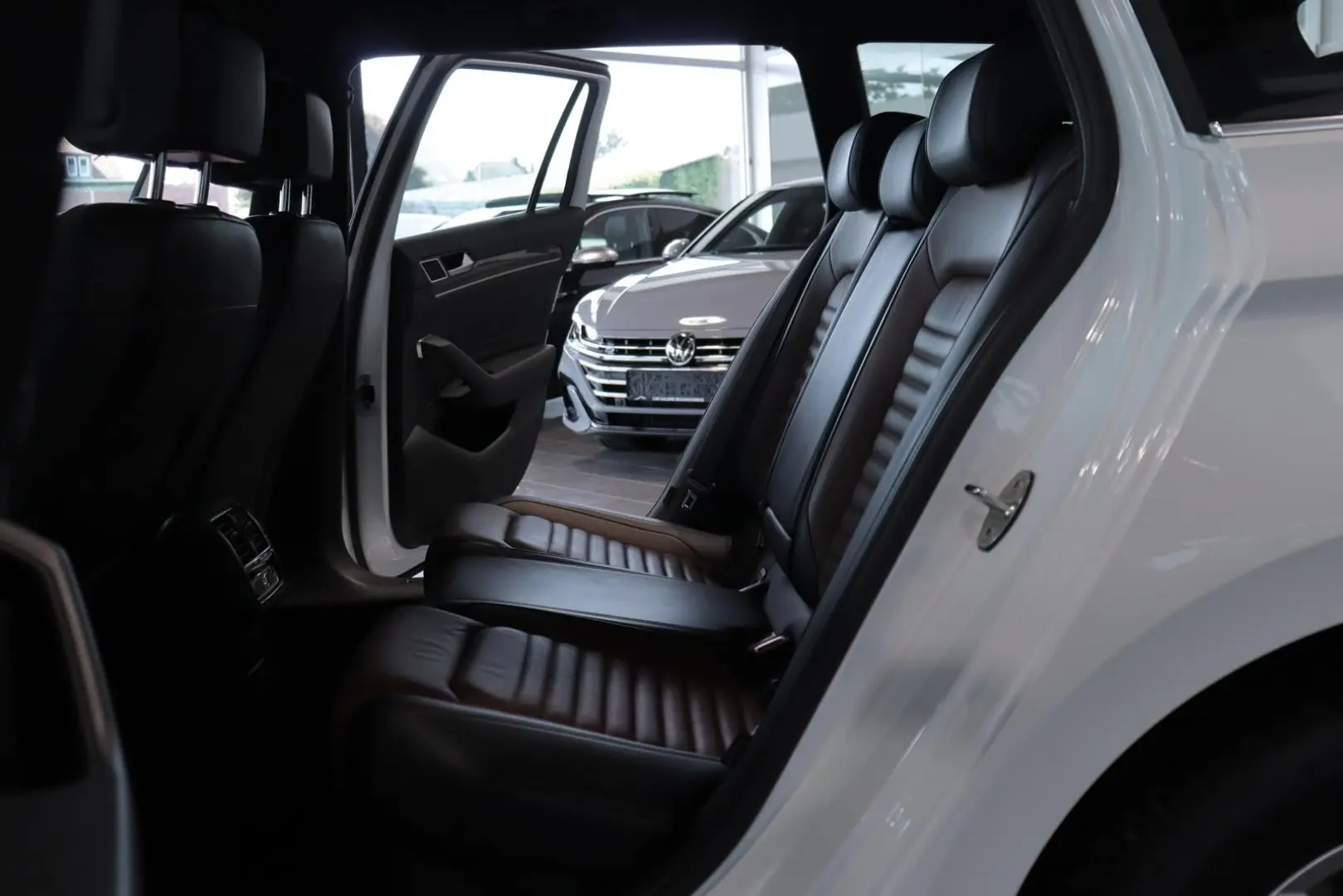 Passat Var 2.0 TDI Elegance *IQ-LIGHT*KAMERA*ACC