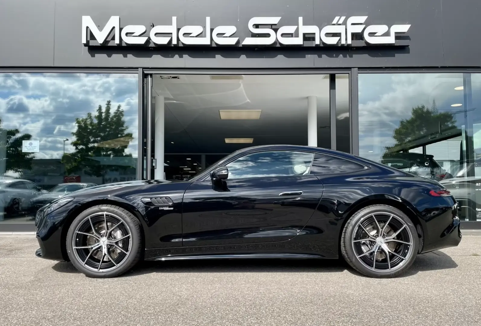 Mercedes-Benz AMG GT 43 Night Premium+ Burmester Dist