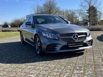 C 300e 4M AMG+DISTRONIC+AHK+KAMERA+AKUSTIKGLAS++
