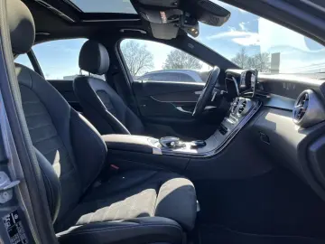C 300e 4M AMG+DISTRONIC+AHK+KAMERA+AKUSTIKGLAS++