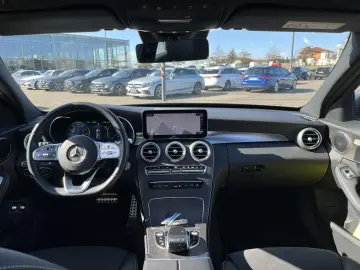 C 300e 4M AMG+DISTRONIC+AHK+KAMERA+AKUSTIKGLAS++
