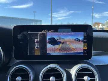 C 300e 4M AMG+DISTRONIC+AHK+KAMERA+AKUSTIKGLAS++