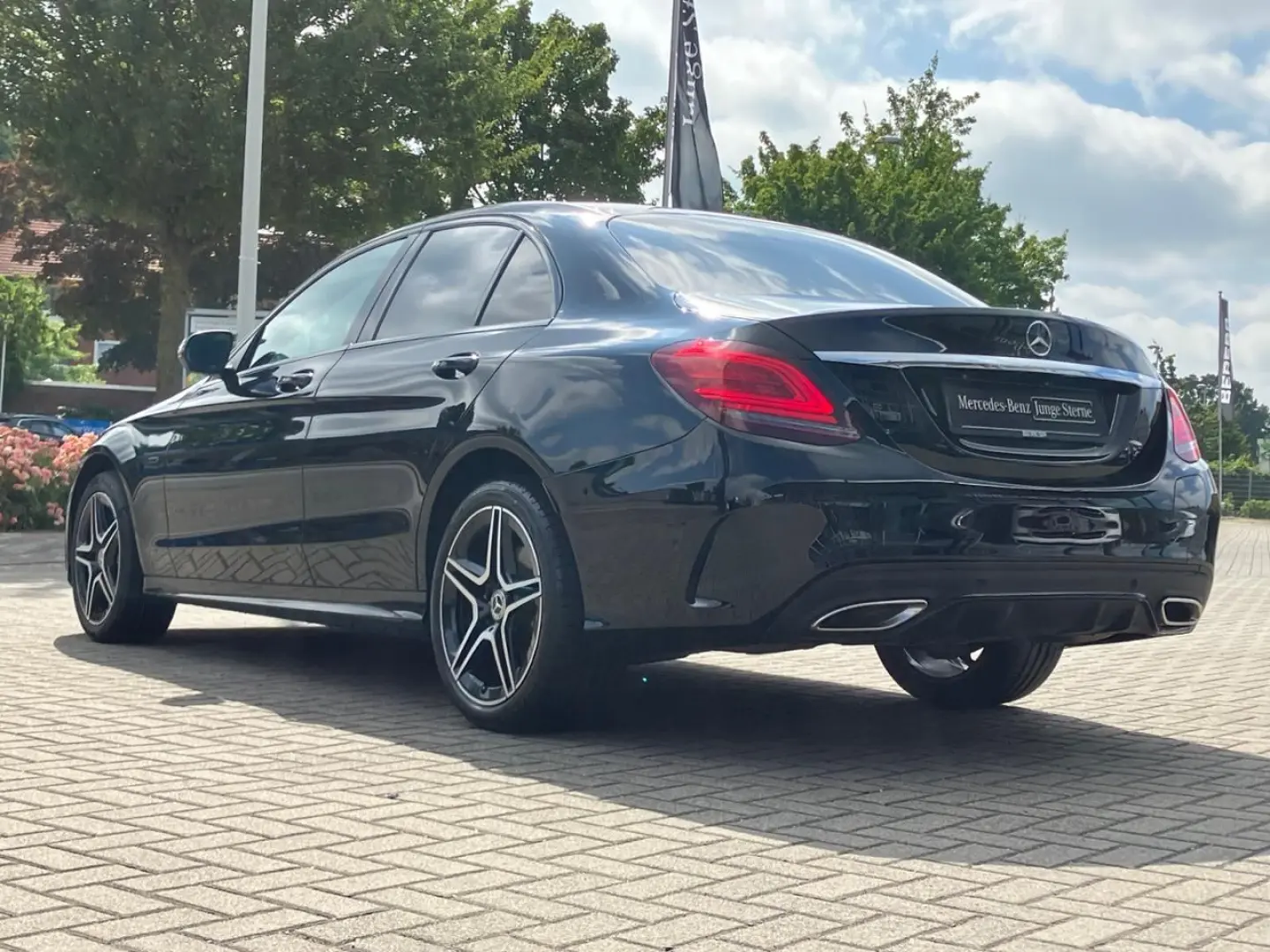 C 300 e 4M AMG Night Distronic LED Volldigital