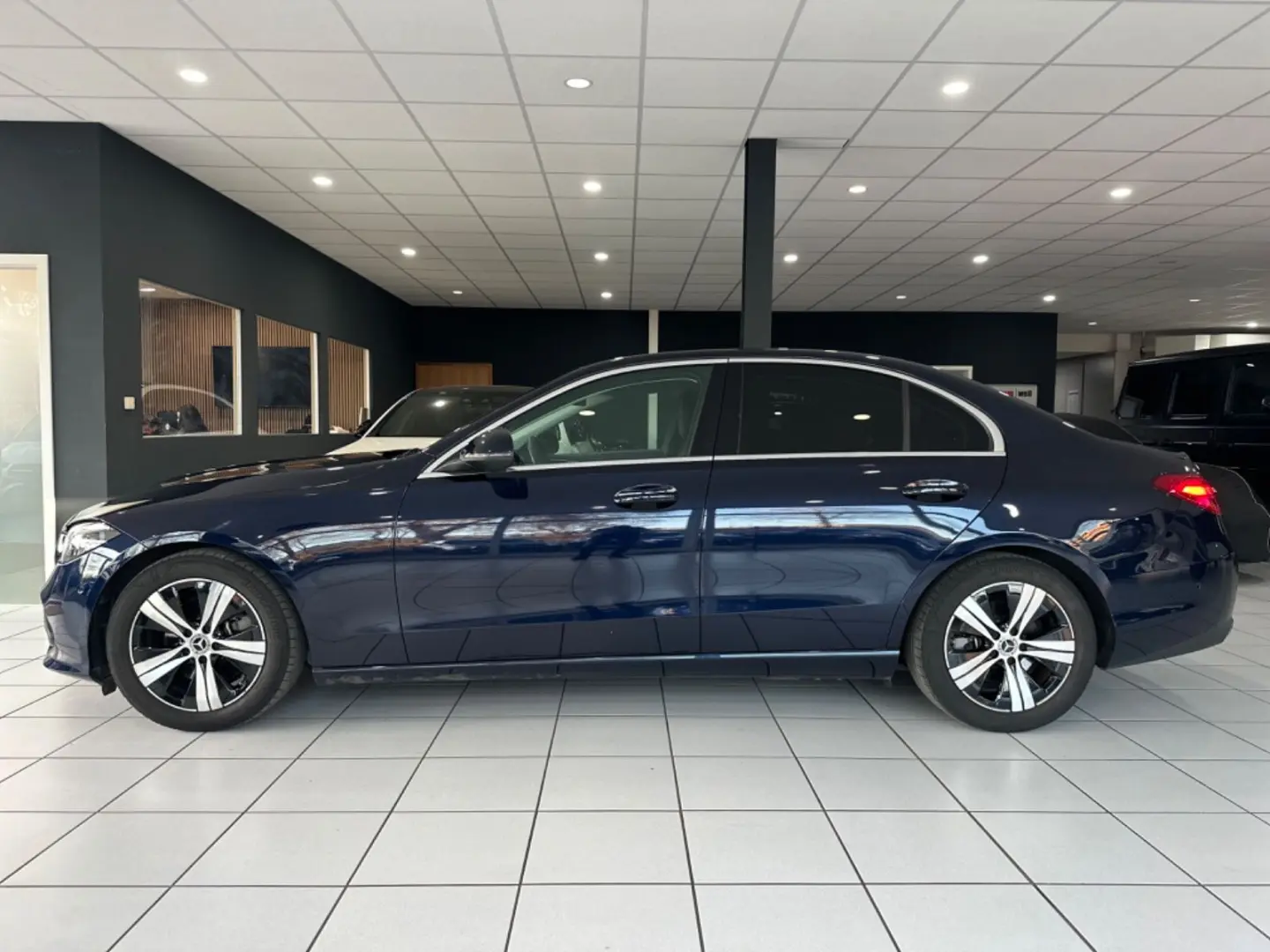 C 200d Limo Avantgarde*KAMERA*CARPLAY*LED-SCHW*