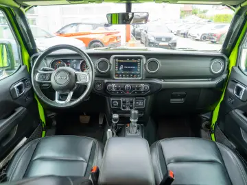 Jeep Wrangler SAHARA 2.0 Turbo 4x4 Automat