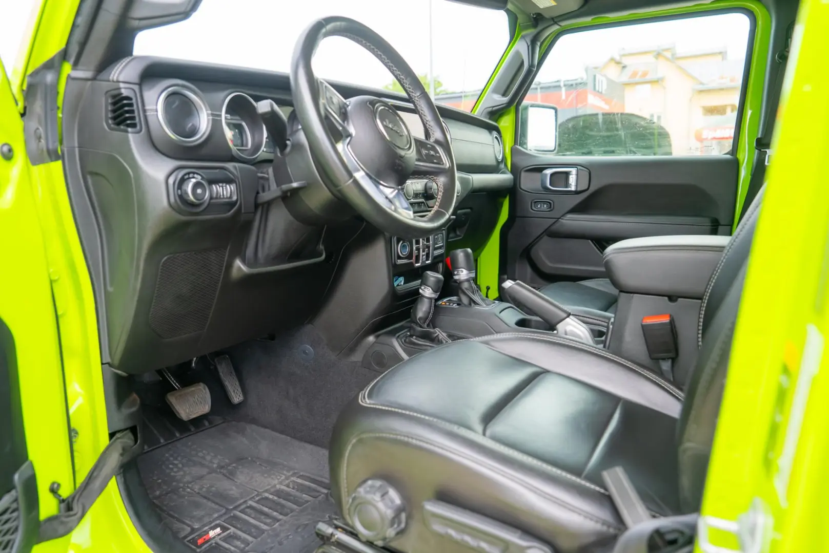 Jeep Wrangler SAHARA 2.0 Turbo 4x4 Automat