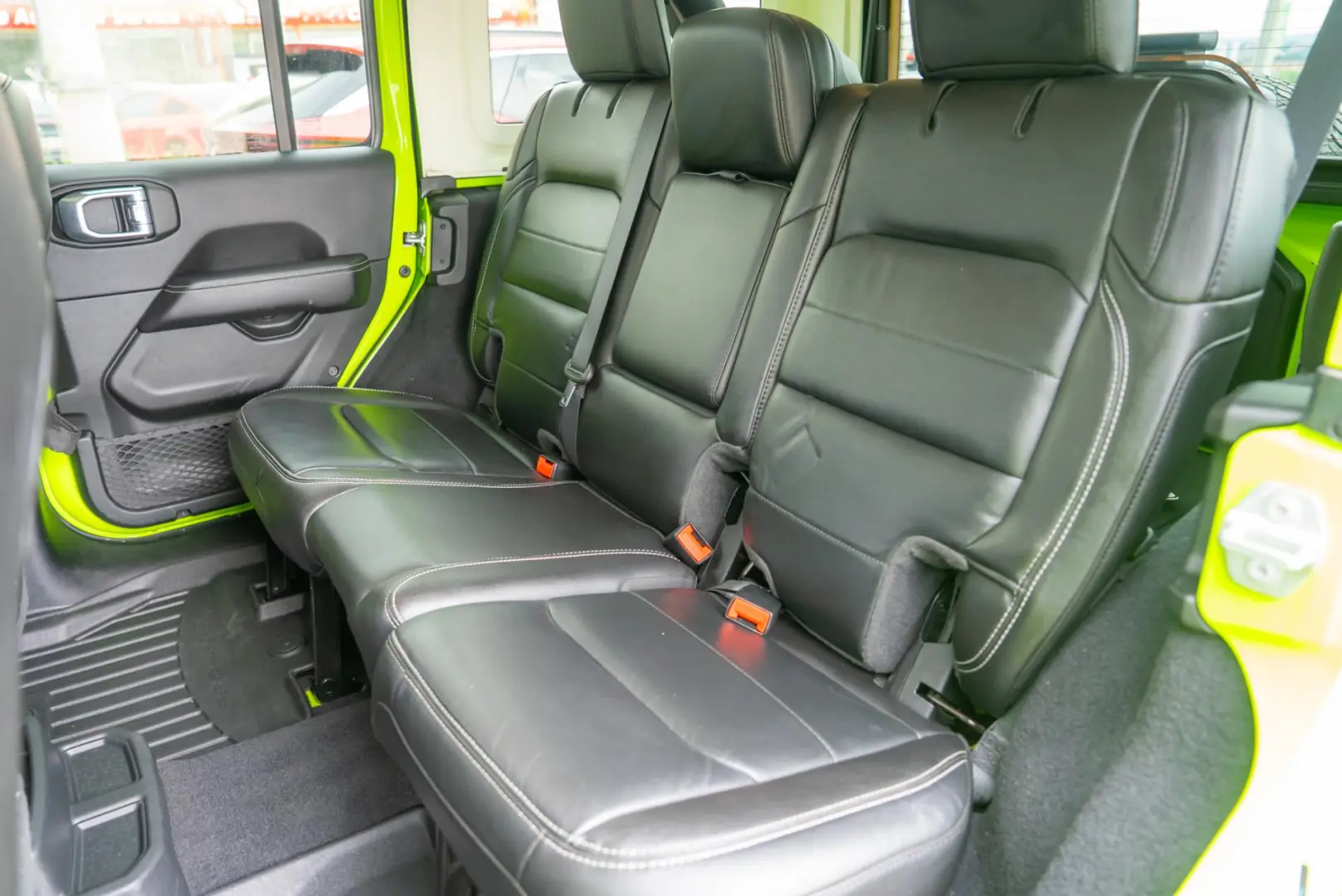Jeep Wrangler SAHARA 2.0 Turbo 4x4 Automat