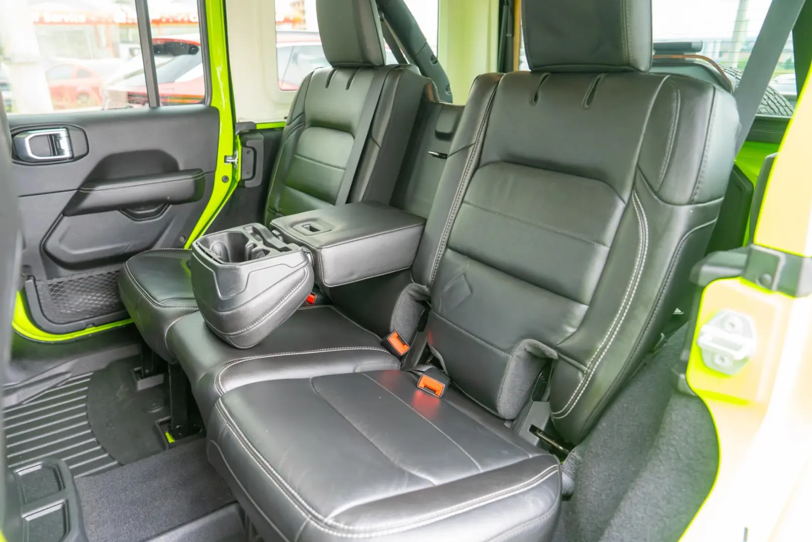 Jeep Wrangler SAHARA 2.0 Turbo 4x4 Automat