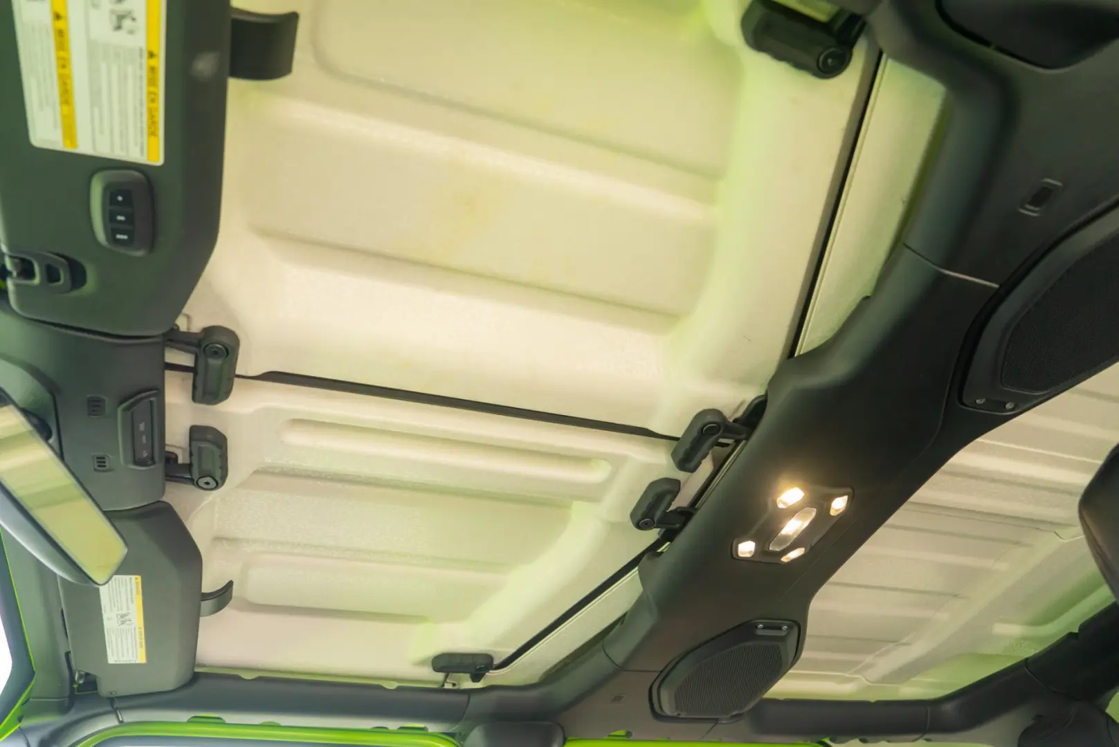 Jeep Wrangler SAHARA 2.0 Turbo 4x4 Automat