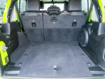 Jeep Wrangler SAHARA 2.0 Turbo 4x4 Automat