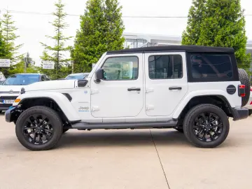 Jeep Wrangler IV Unlimited 2.0 Plug-in Hybrid 4xe 4x4 SAHARA