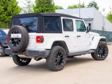 Jeep Wrangler IV Unlimited 2.0 Plug-in Hybrid 4xe 4x4 SAHARA