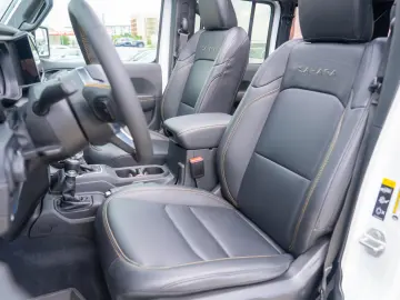Jeep Wrangler IV Unlimited 2.0 Plug-in Hybrid 4xe 4x4 SAHARA