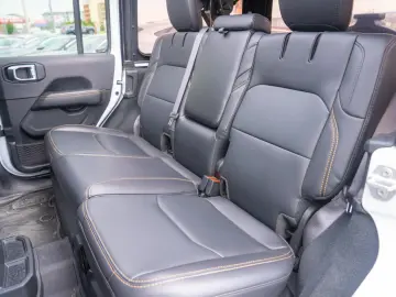 Jeep Wrangler IV Unlimited 2.0 Plug-in Hybrid 4xe 4x4 SAHARA