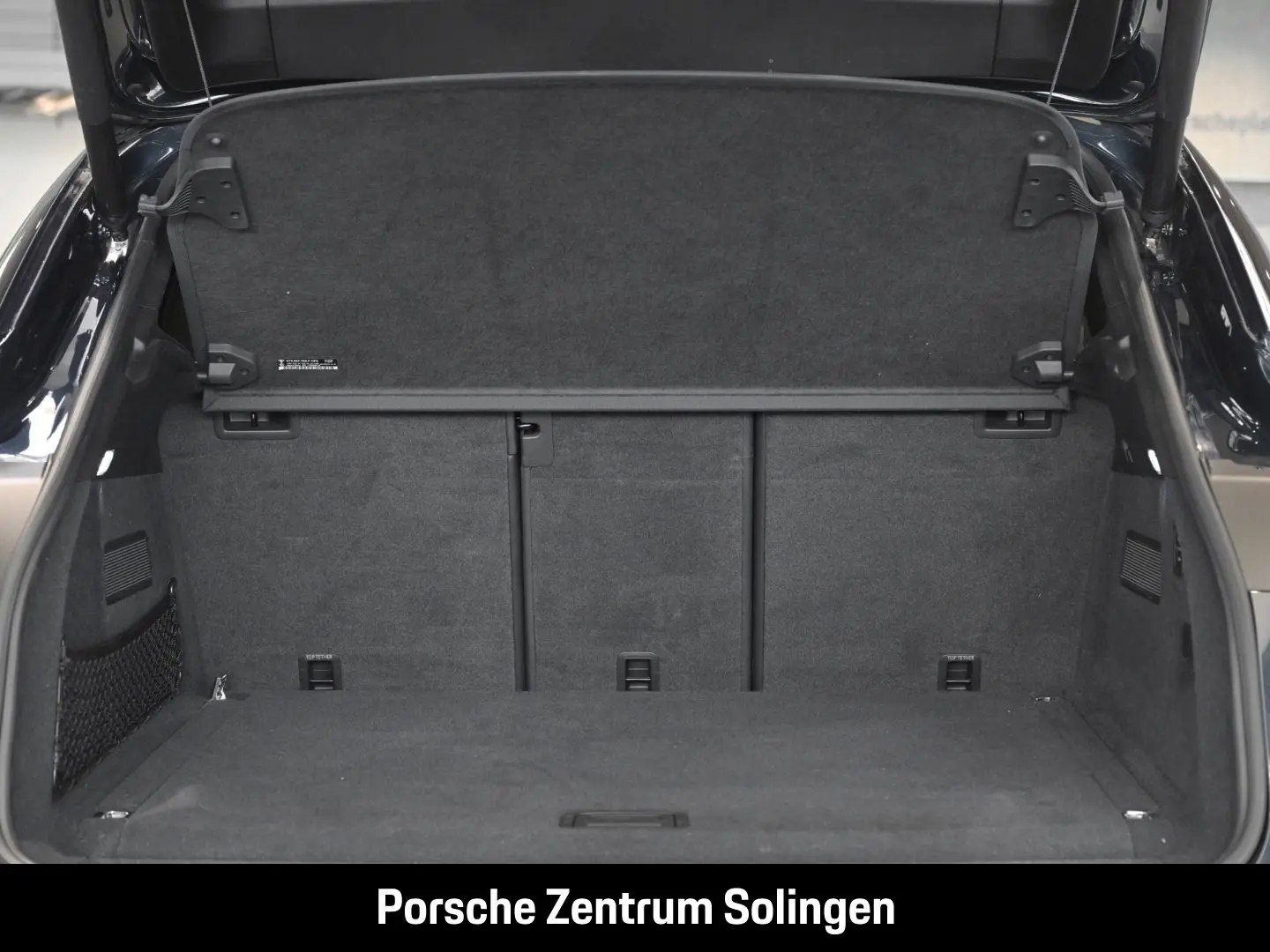 Cayenne E-Hybrid Coupe Beifahrerdisplay BOSE 22'