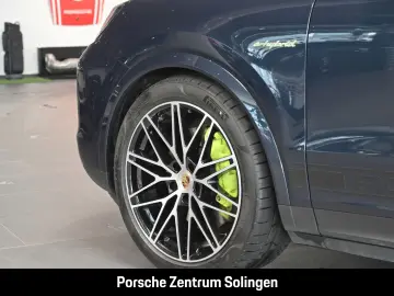 Cayenne E-Hybrid Coupe Beifahrerdisplay BOSE 22'