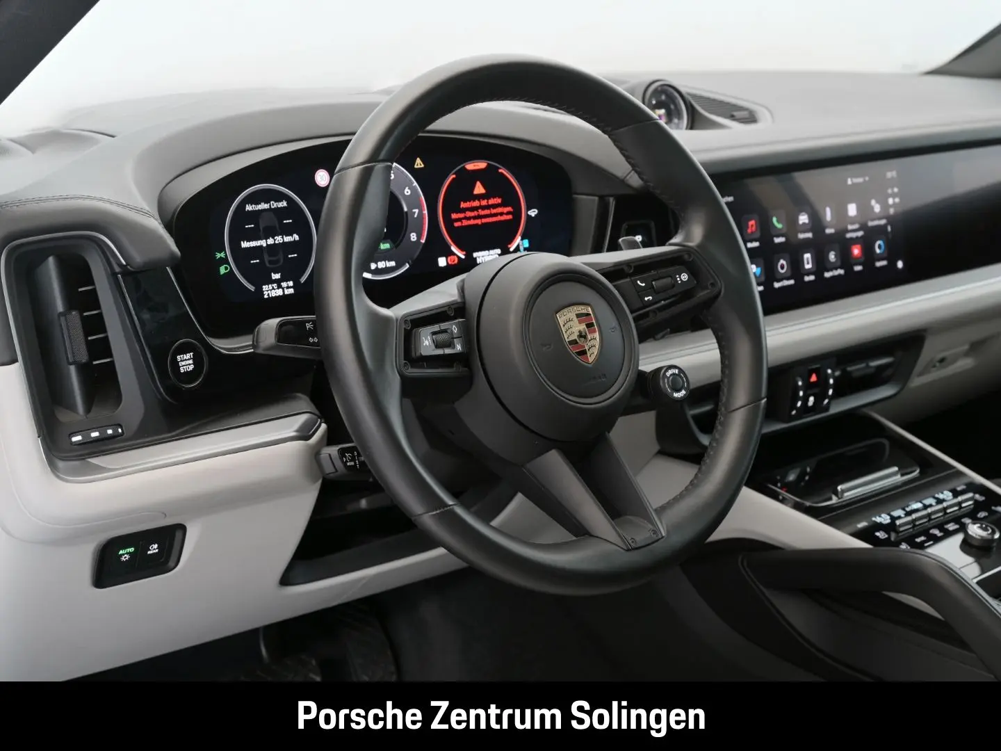 Cayenne E-Hybrid Coupe Beifahrerdisplay BOSE 22'