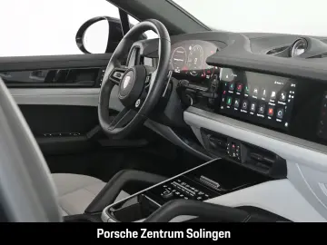 Cayenne E-Hybrid Coupe Beifahrerdisplay BOSE 22'