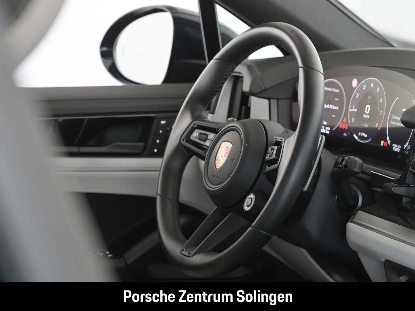 Cayenne E-Hybrid Coupe Beifahrerdisplay BOSE 22'