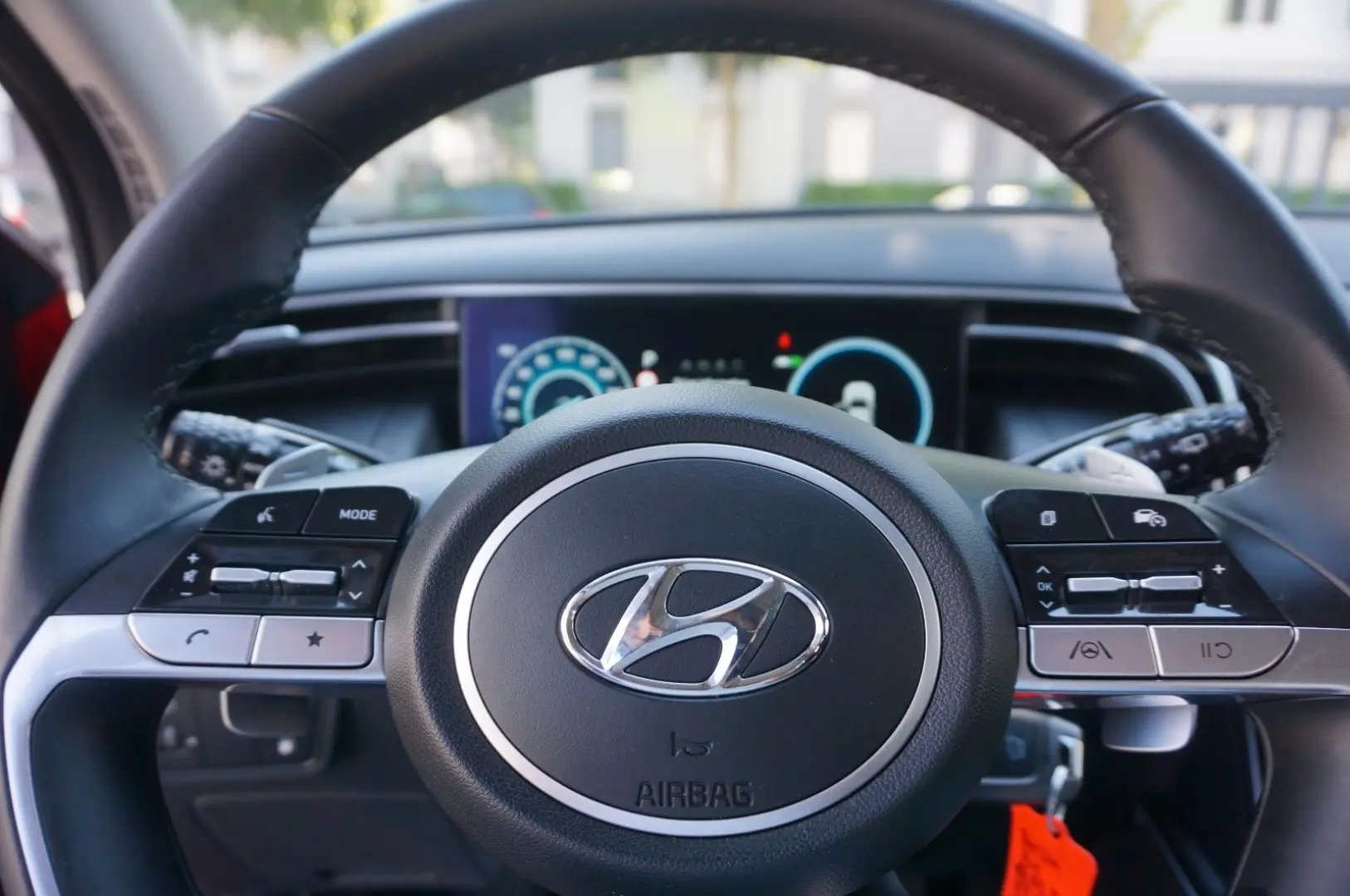 Tucson Basis Plug- In Hybrid 4WD Carplay Kam AC