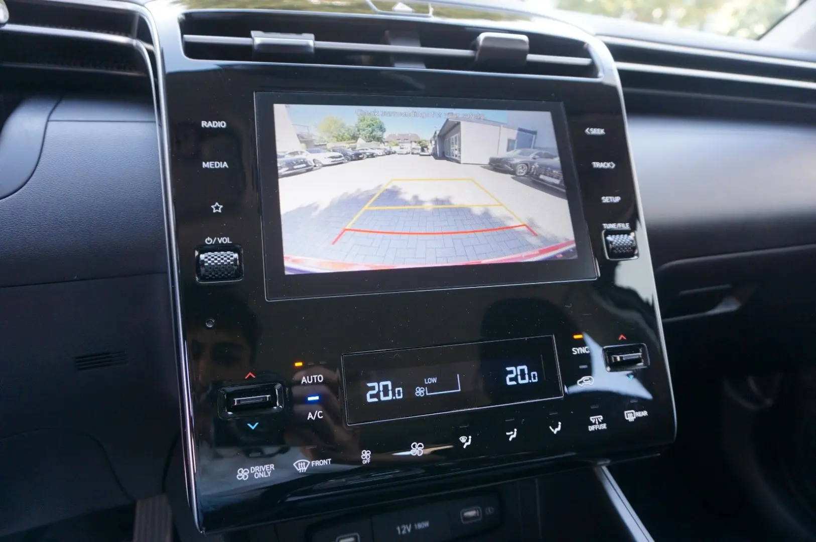 Tucson Basis Plug- In Hybrid 4WD Carplay Kam AC
