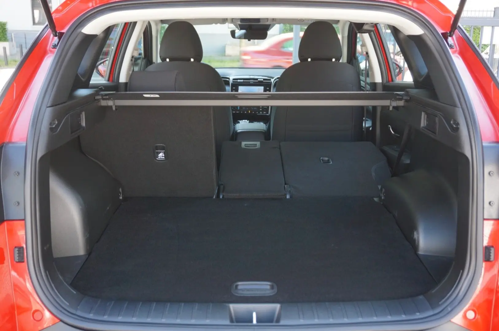 Tucson Basis Plug- In Hybrid 4WD Carplay Kam AC