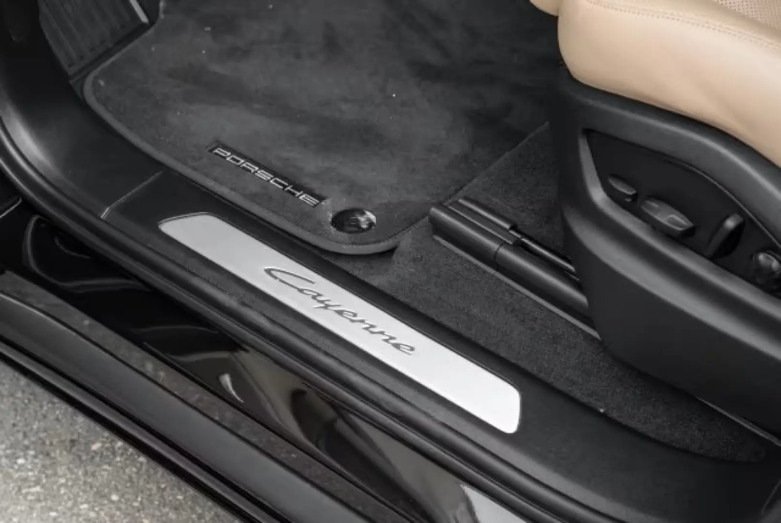 Porsche Cayenne E-Hybrid BOSE InnoDrive Panorama