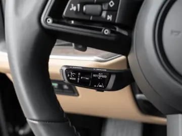 Porsche Cayenne E-Hybrid BOSE InnoDrive Panorama