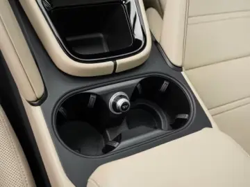 Porsche Cayenne E-Hybrid BOSE InnoDrive Panorama