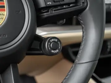 Porsche Cayenne E-Hybrid BOSE InnoDrive Panorama