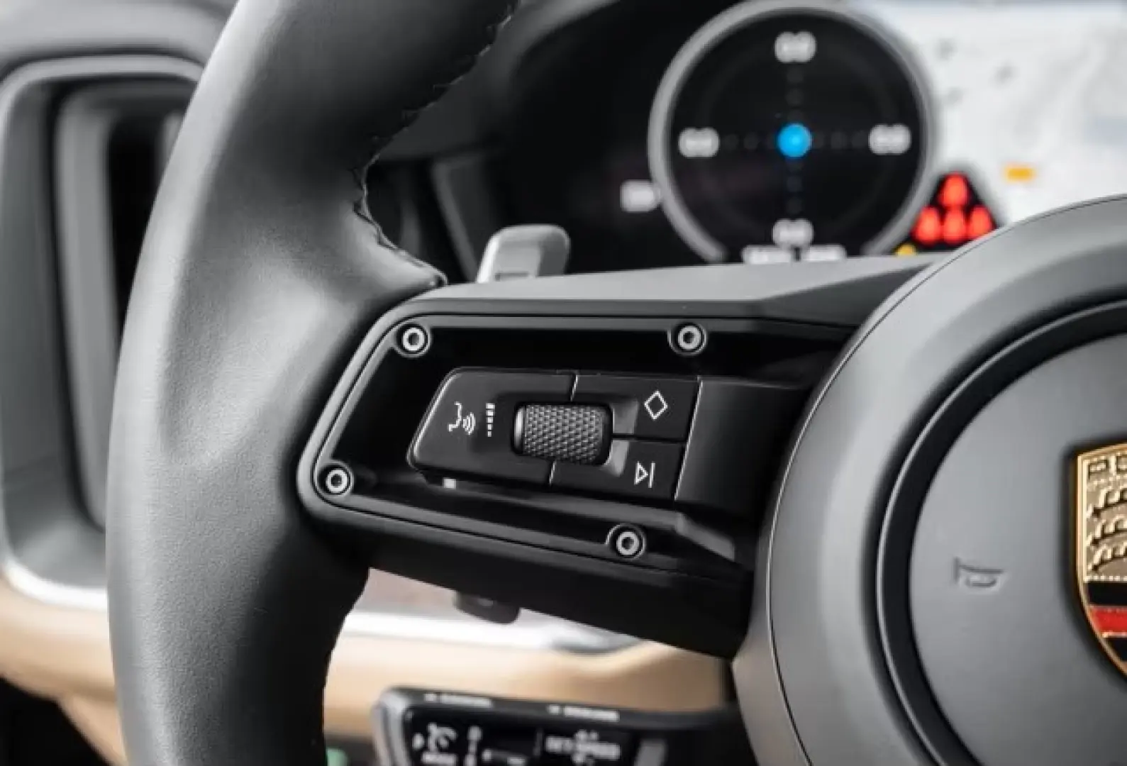Porsche Cayenne E-Hybrid BOSE InnoDrive Panorama