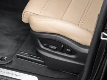Porsche Cayenne E-Hybrid BOSE InnoDrive Panorama