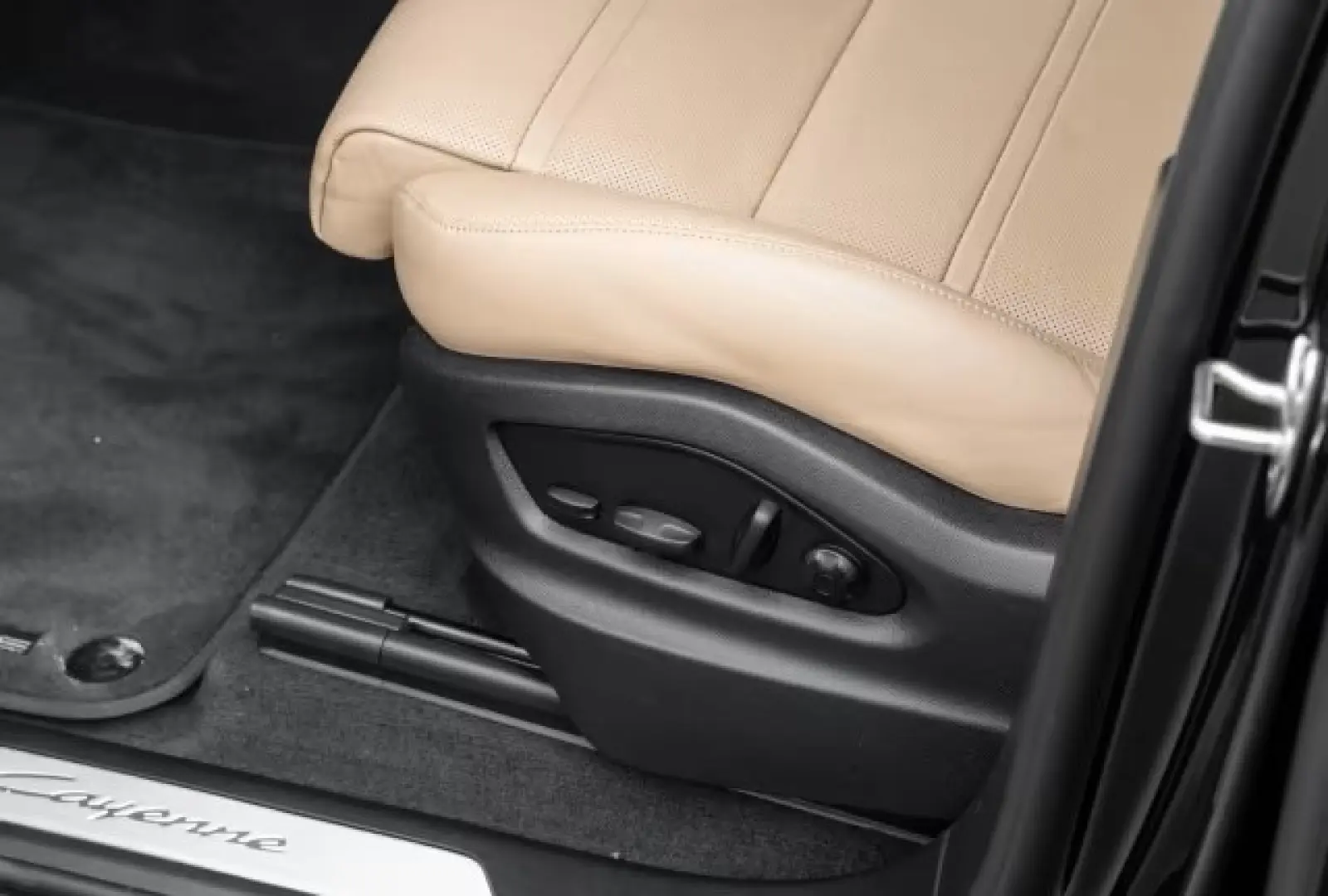 Porsche Cayenne E-Hybrid BOSE InnoDrive Panorama