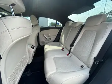 Mercedes-Benz CLA 180 d Coupe