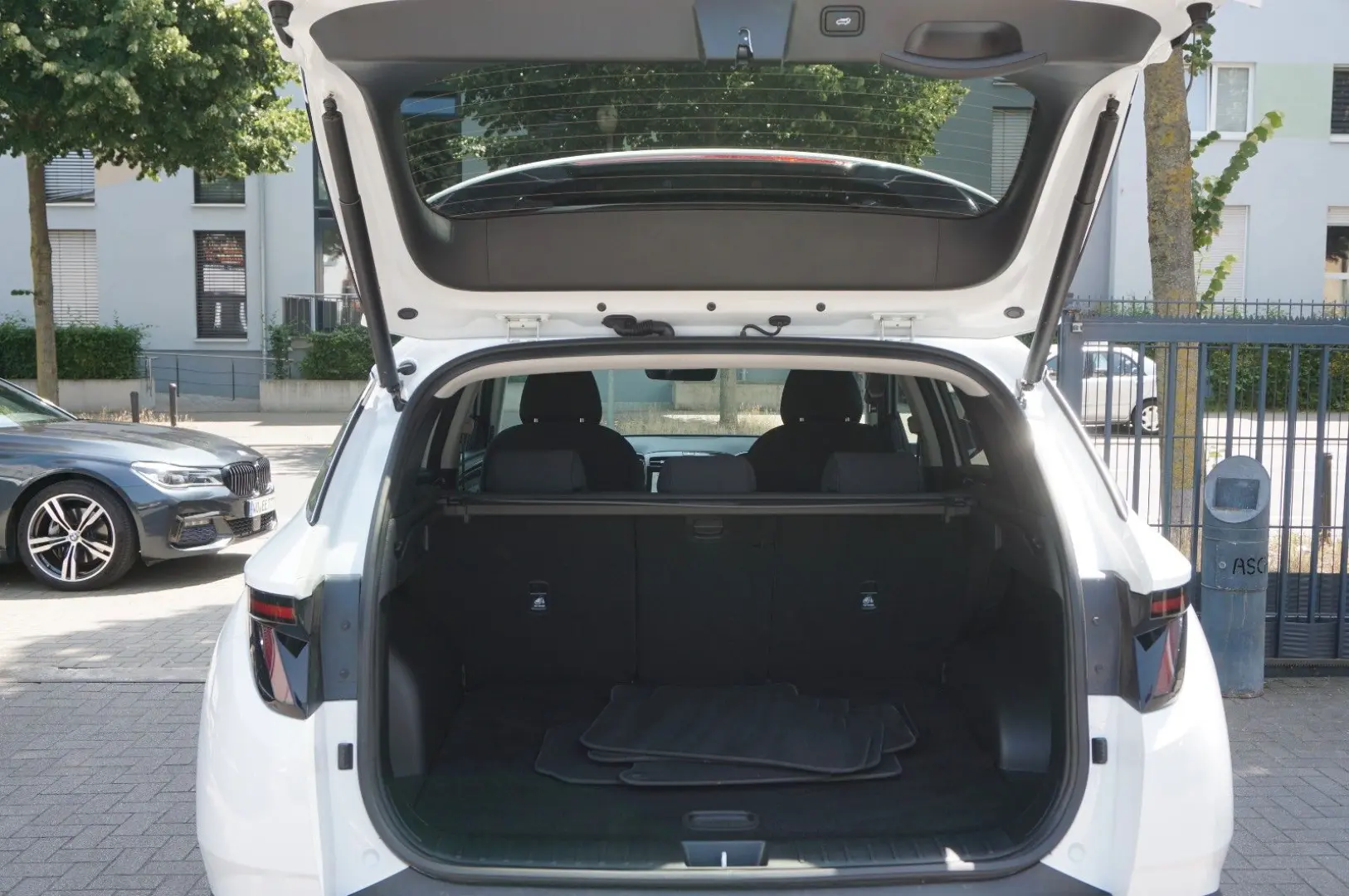 Tucson Trend Plug-In 4WD AHK ACC Heckklappe CarP