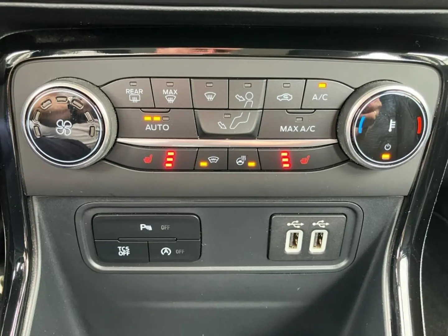 EcoSport 1.0 Titanium LED*KAMERA*SITZH*TOTW*DAB