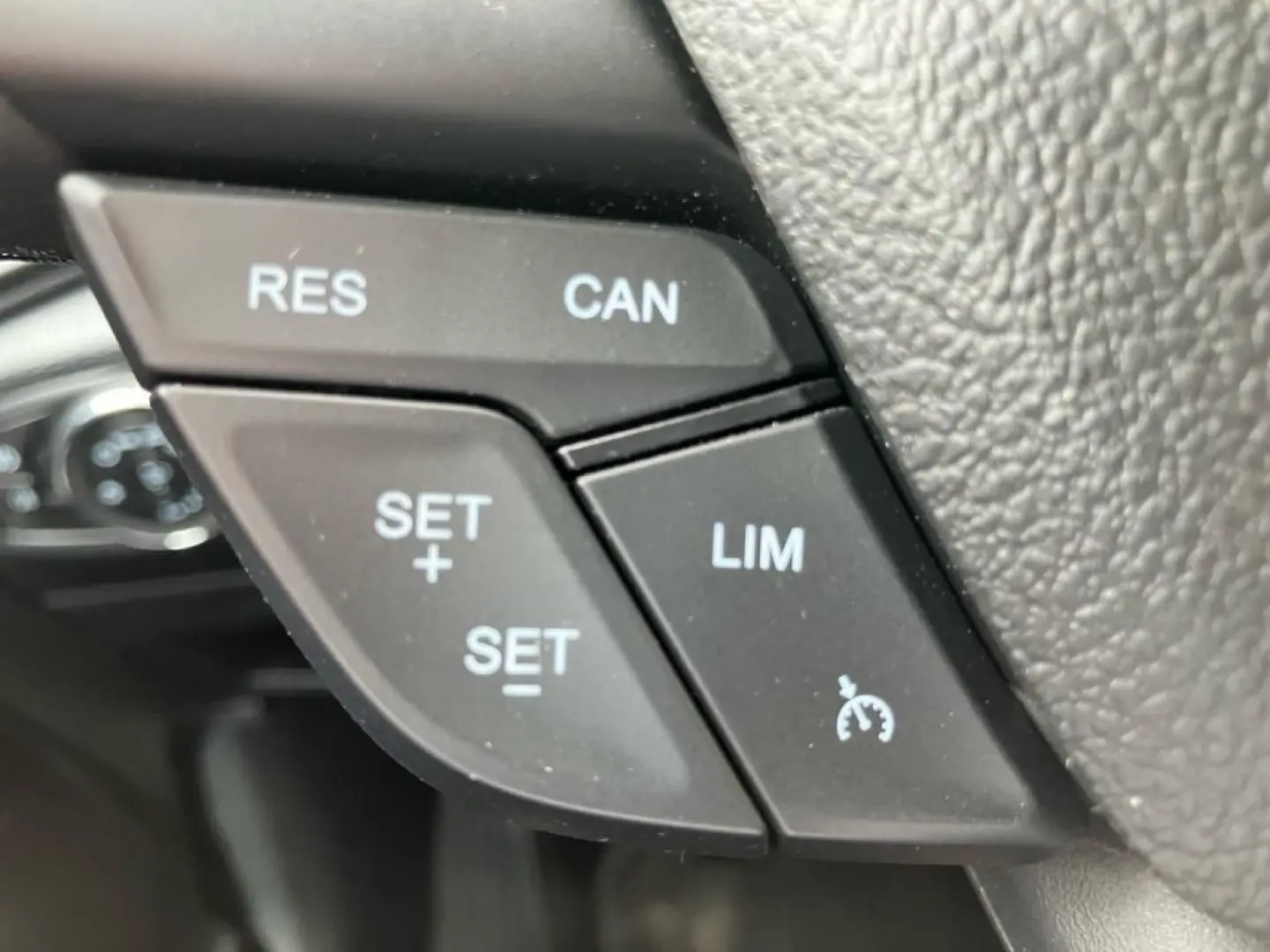 EcoSport 1.0 Titanium LED*KAMERA*SITZH*TOTW*DAB