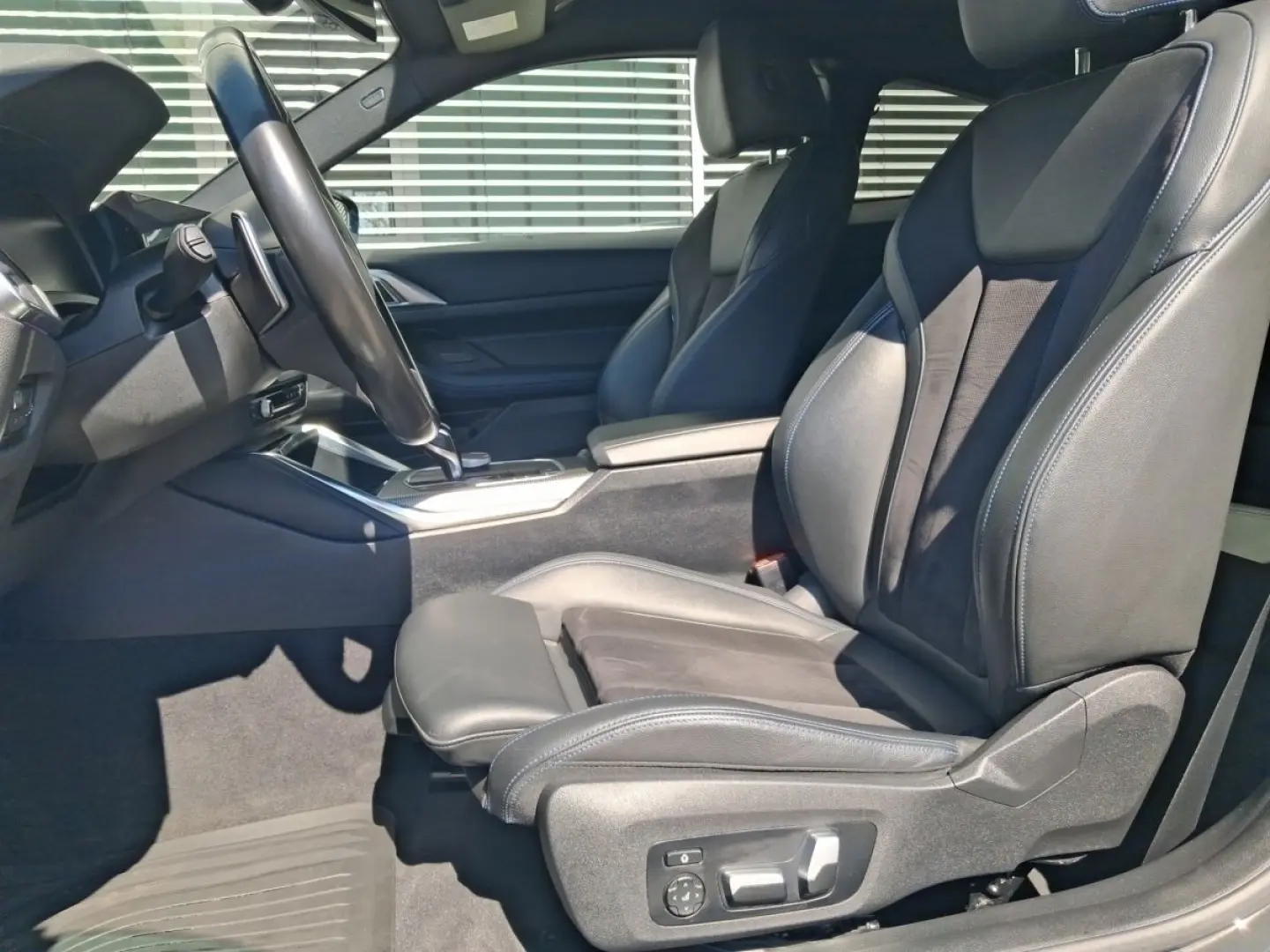 M440i xDr Coupé Navi Laser HUD DrivAss ParkAss