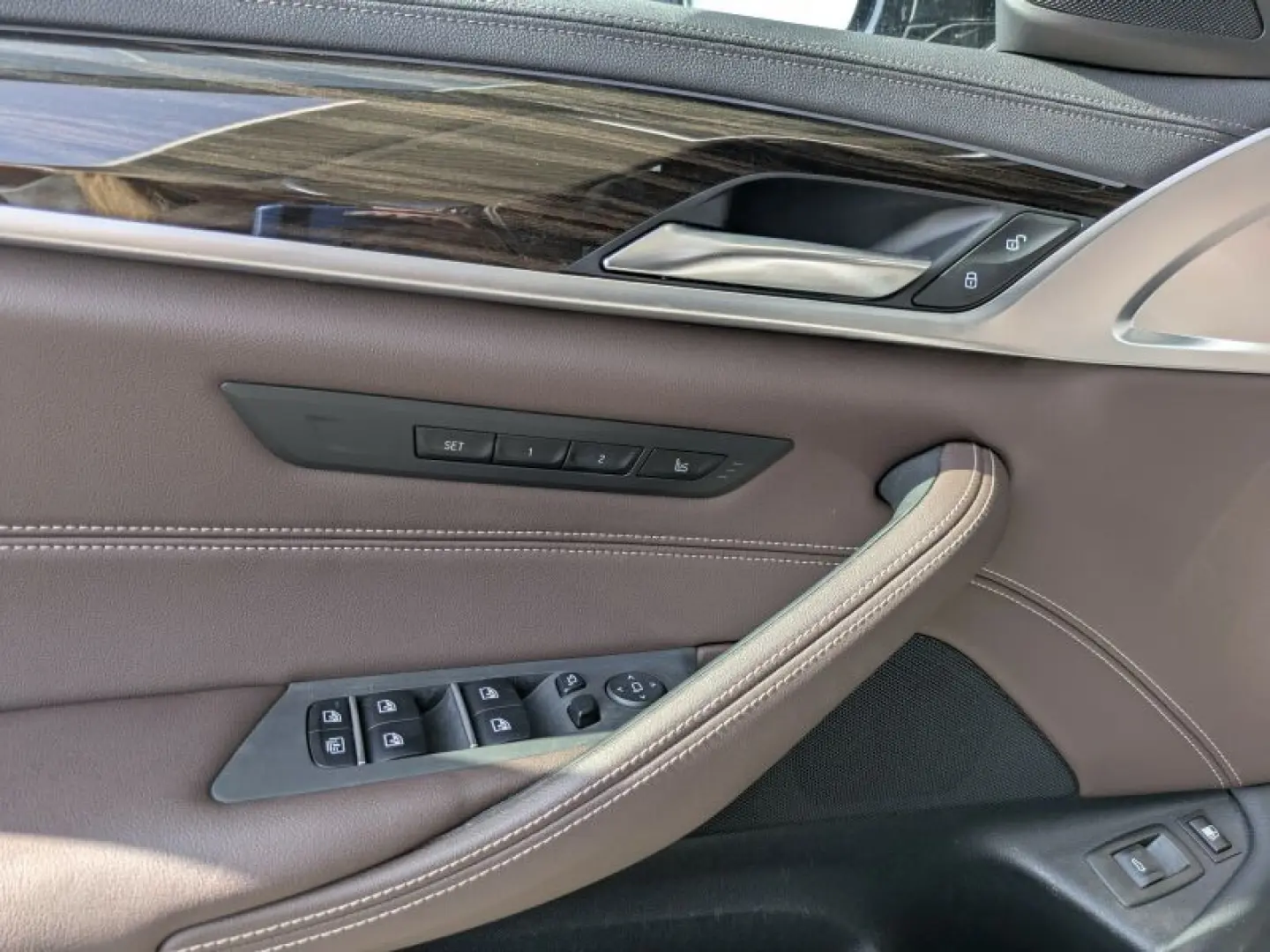 530e xDrive iPerform M Sport Head-Up. Park.Plus