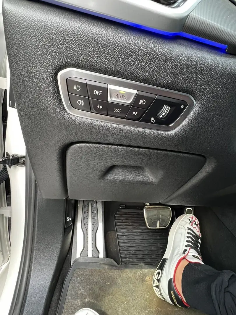 XDrive 30dA M Sport AHK Laser StHz Pano HuD