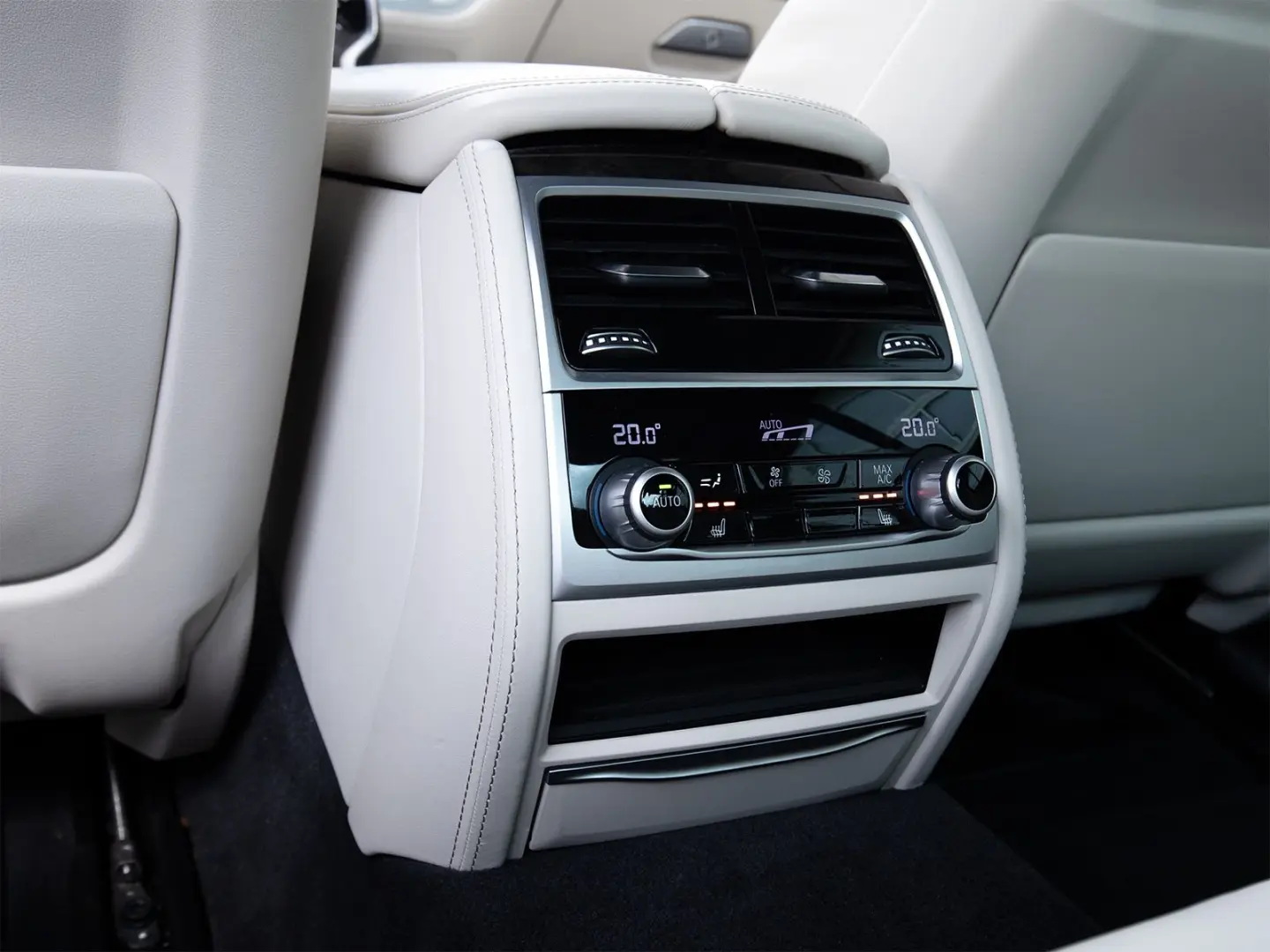 740d xD M-Sport HuD Massage H&K StandH.360°SoftC