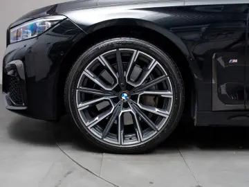 740d xD M-Sport HuD Massage H&K StandH.360°SoftC