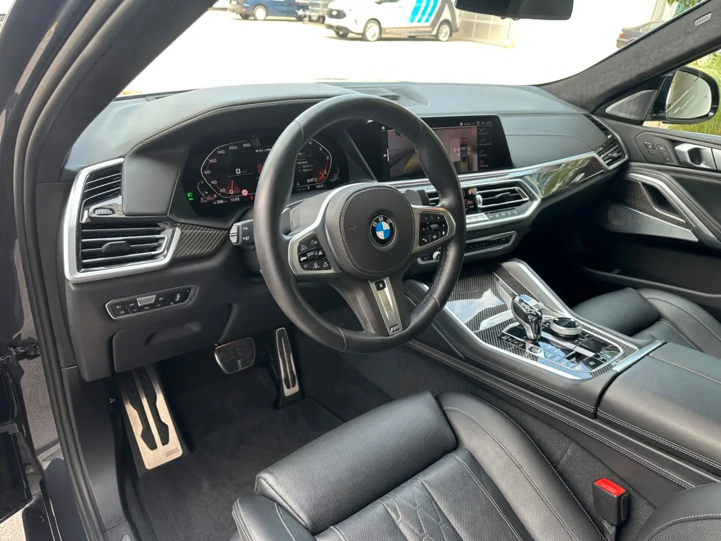 X6 M50d,ACC,HUD,SKYL,LASER,B&W,AHK,22