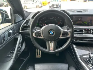 X6 M50d,ACC,HUD,SKYL,LASER,B&W,AHK,22
